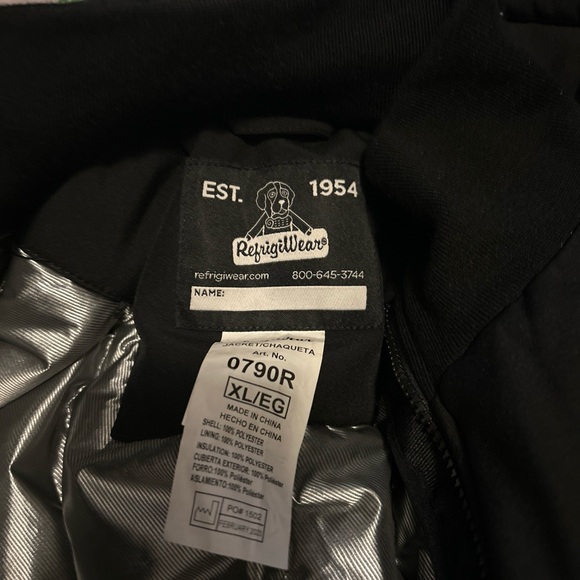Brand new coat for sale never been worn - Picture 2 of 4